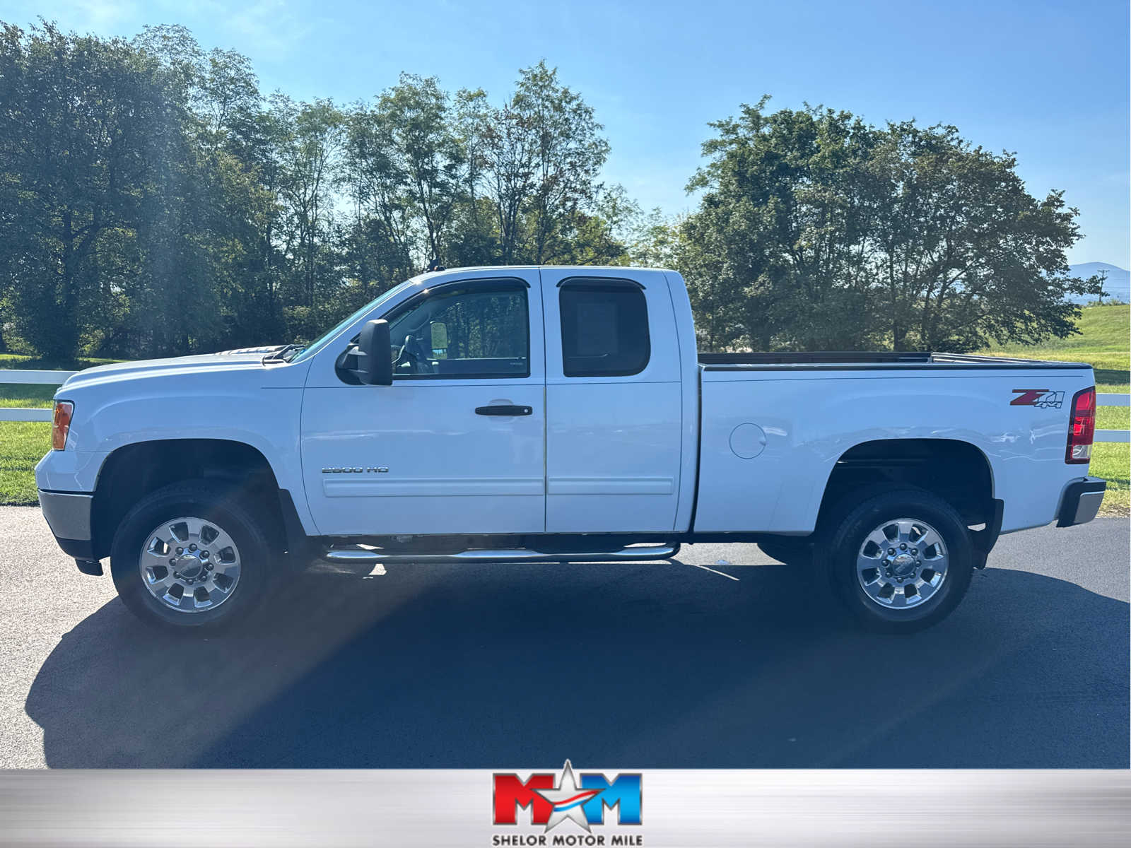 Used 2013 GMC Sierra 2500HD SLE with VIN 1GT220CG7DZ303614 for sale in Salem, VA