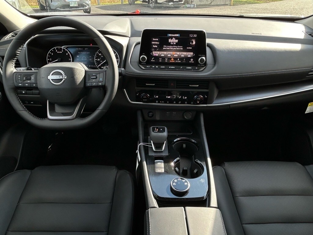 2025 Nissan Rogue S photo 4