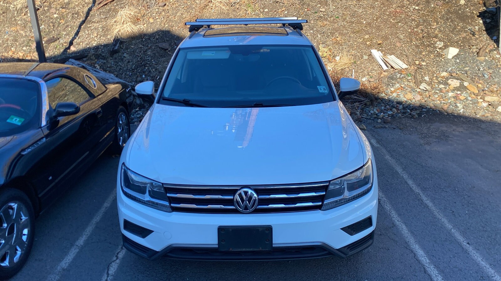 2021 Volkswagen Tiguan SE photo 3