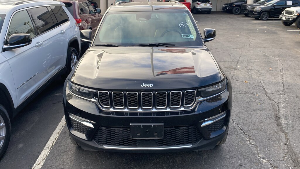 Used 2022 Jeep Grand Cherokee Limited SUV