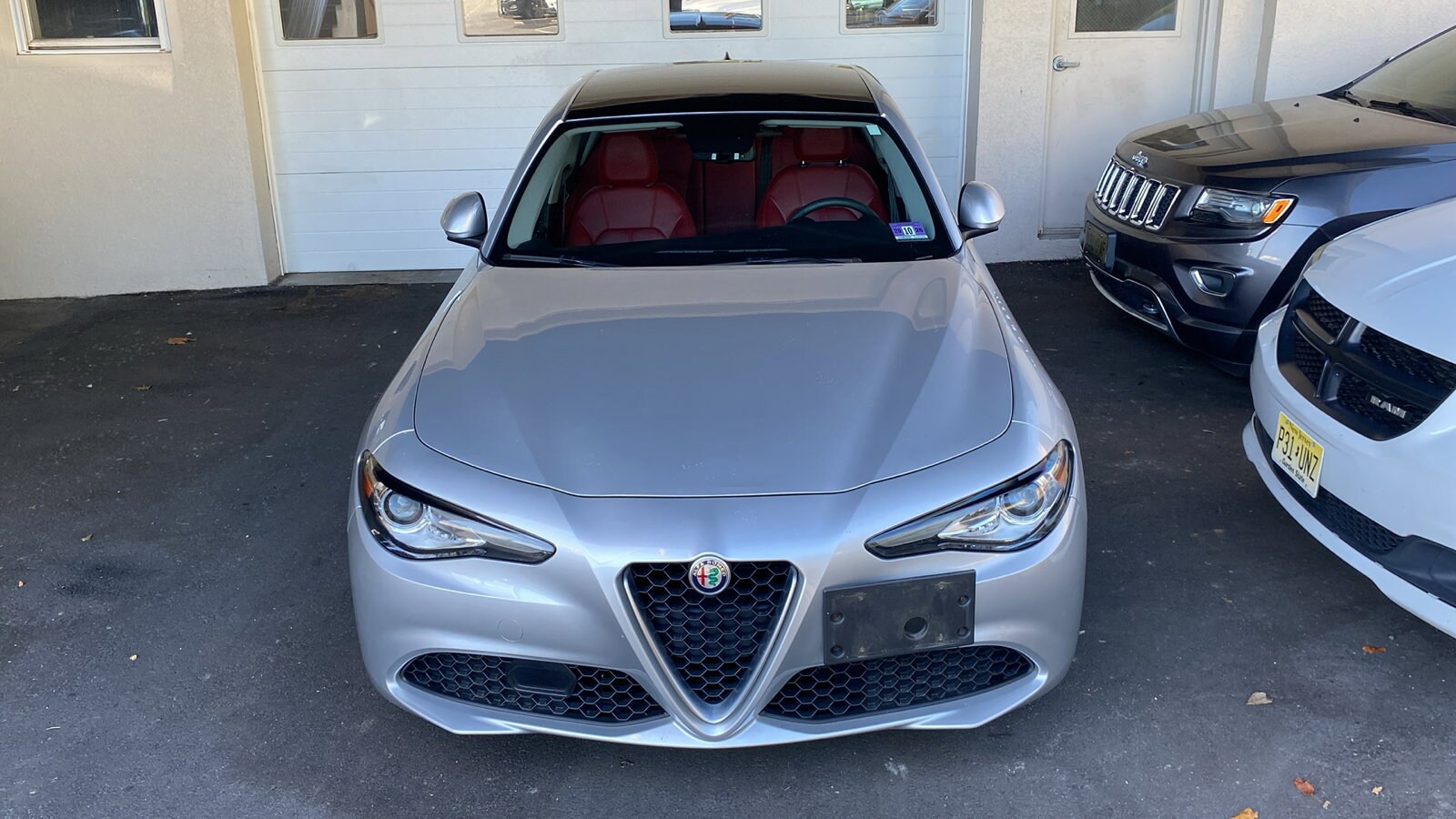 2017 Alfa Romeo Giulia Base photo 4