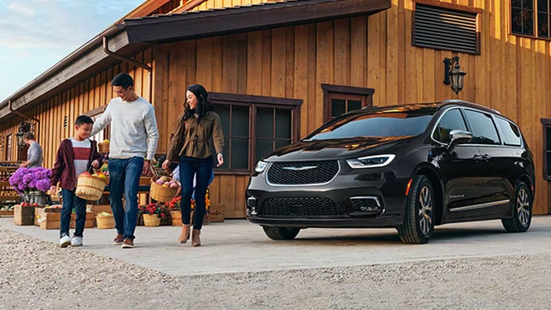 2023 Chrysler Pacifica Hybrid lease offers Summit NJ