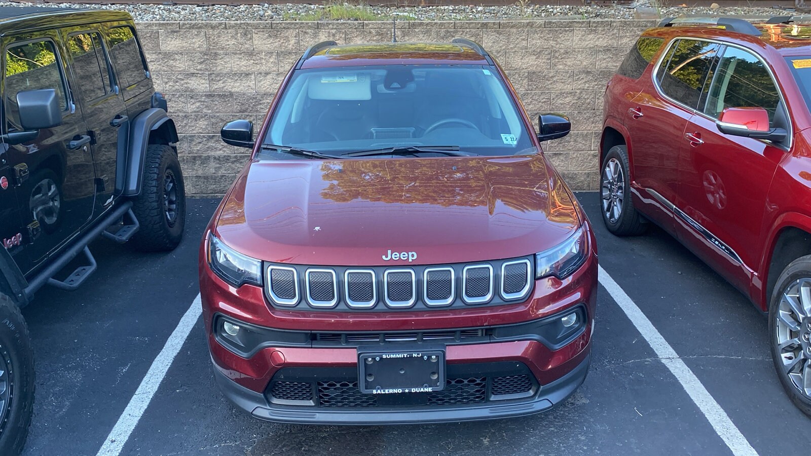 2022 Jeep Compass Latitude photo 4