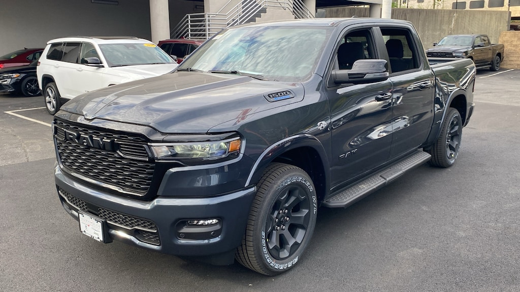 New 2026 Ram 1500 BIG HORN CREW CAB 4X4 5'7 BOX Pickup