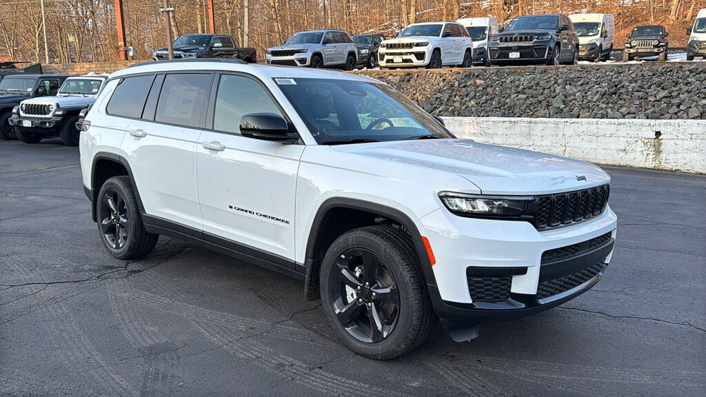 New 2025 Jeep Grand Cherokee L ALTITUDE X 4X4 Sport Utility