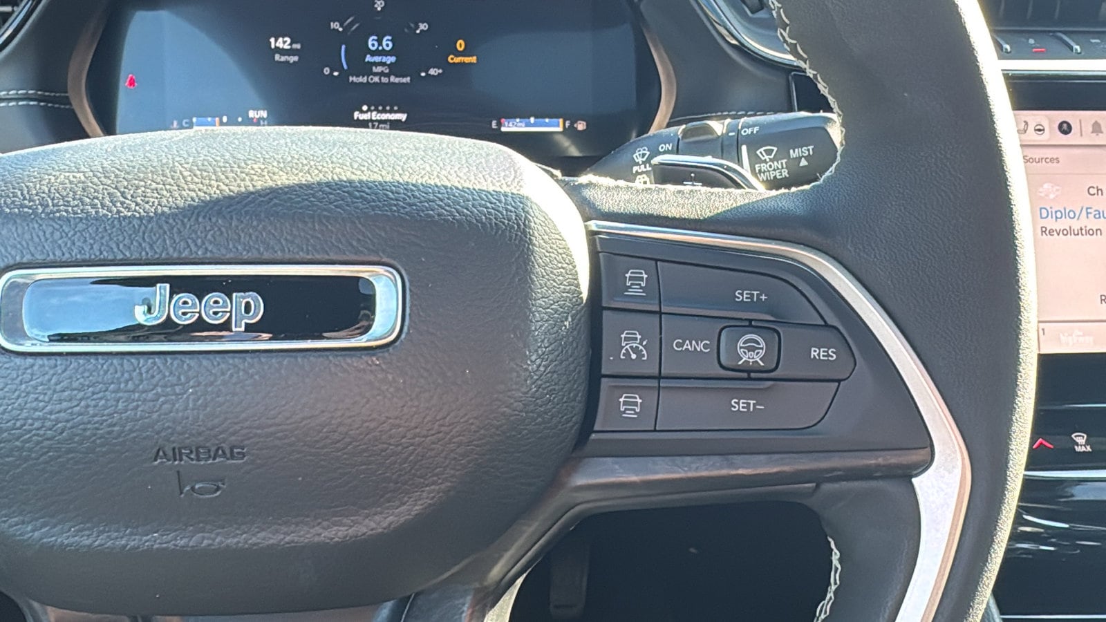 2026 Jeep Grand Cherokee Laredo - Photo 34