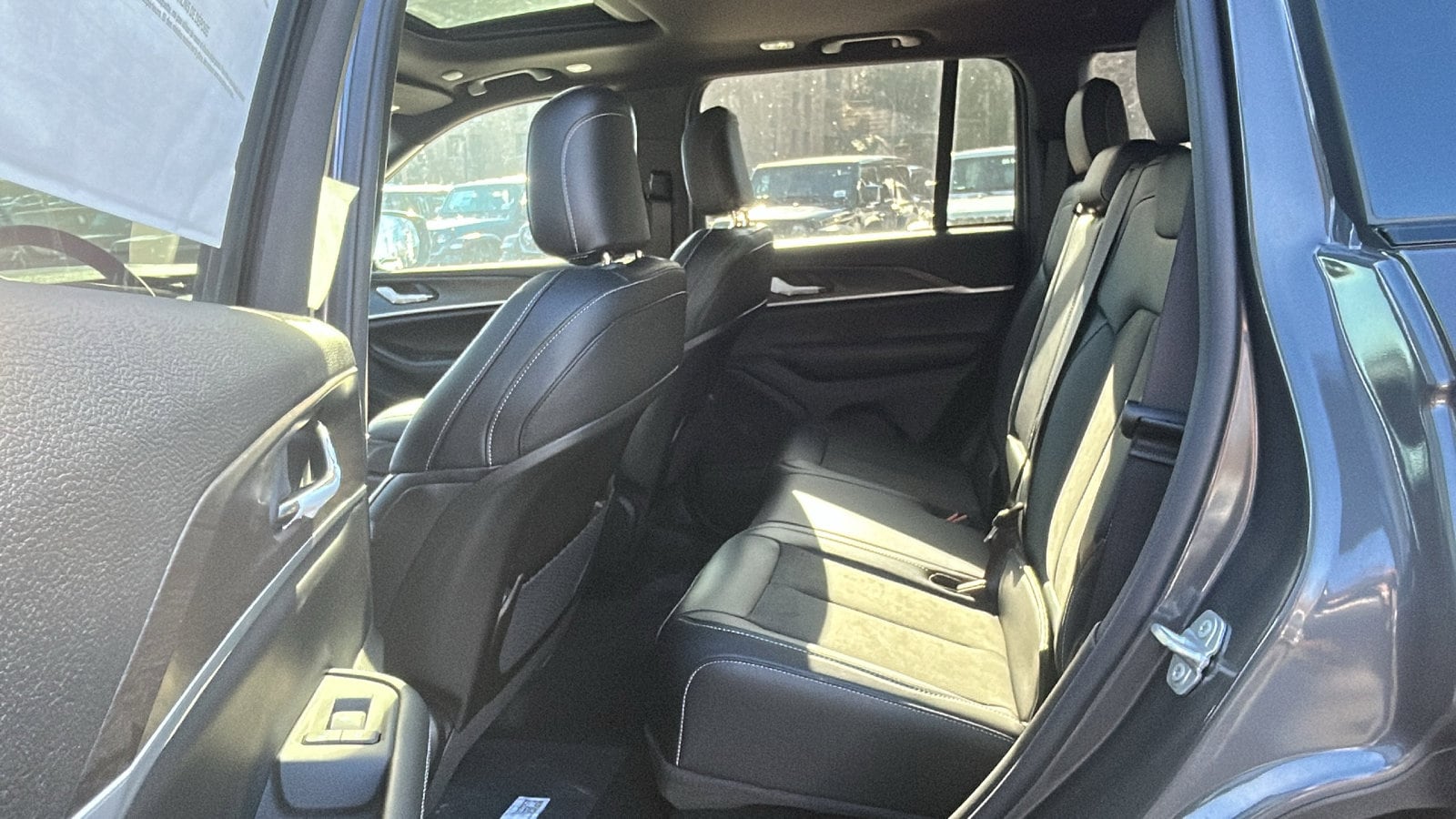 2026 Jeep Grand Cherokee Laredo - Photo 30