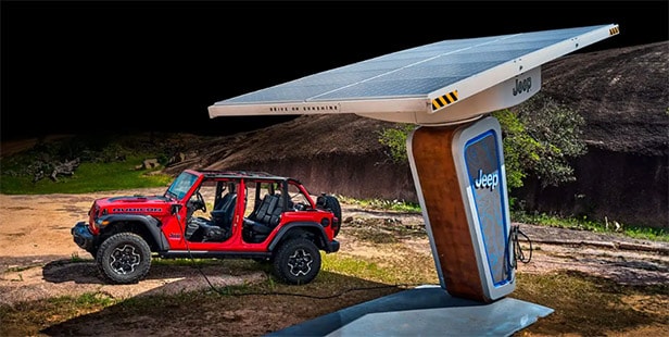 22-wrangler-4xe-charging.jpg