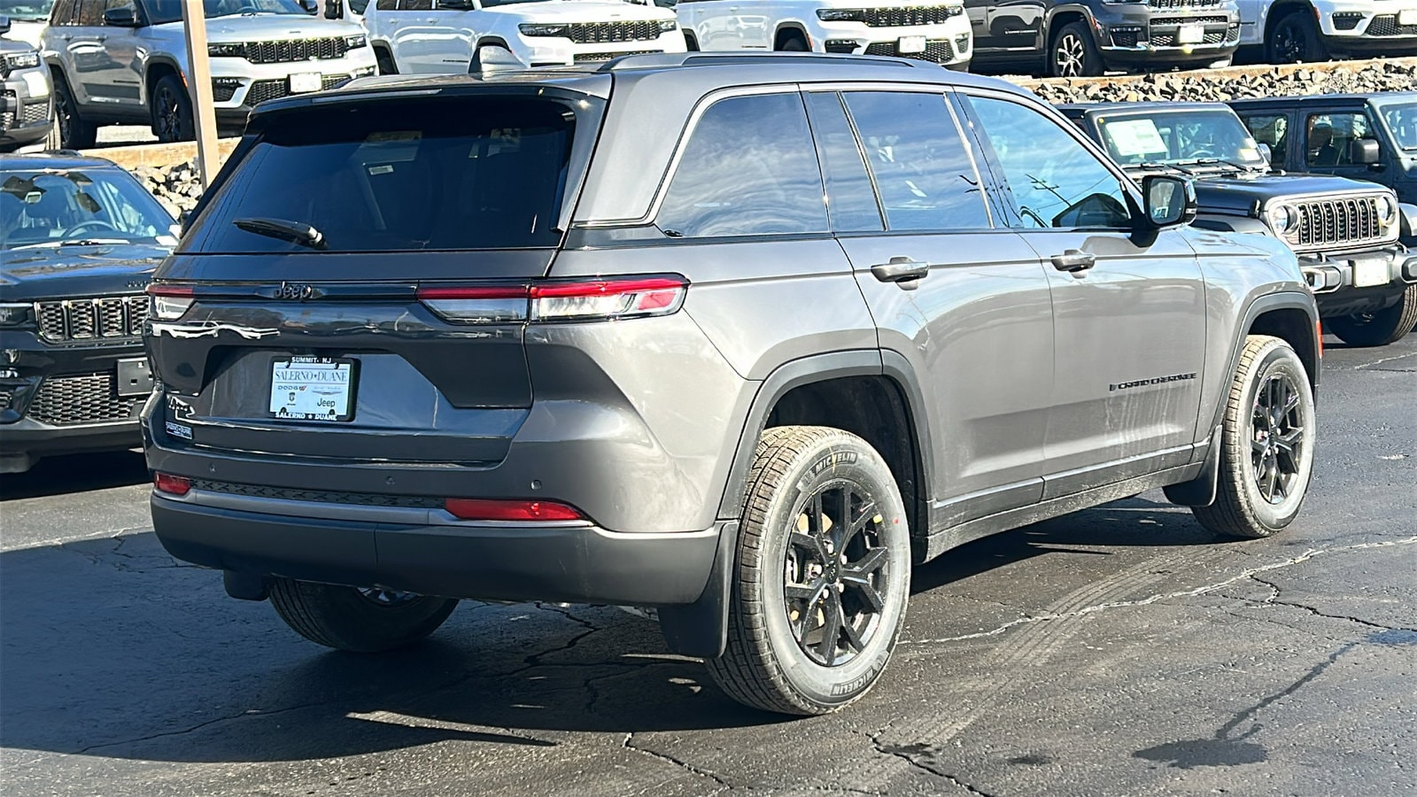 2026 Jeep Grand Cherokee Laredo - Photo 10