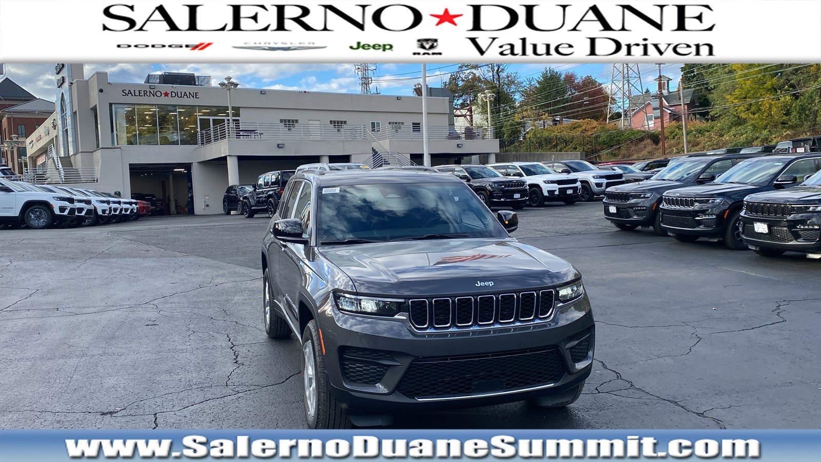 2025 Jeep Grand Cherokee Laredo's photo