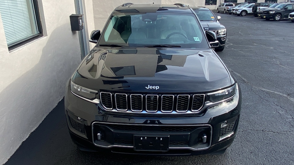 Certified 2023 Jeep Grand Cherokee L Overland SUV
