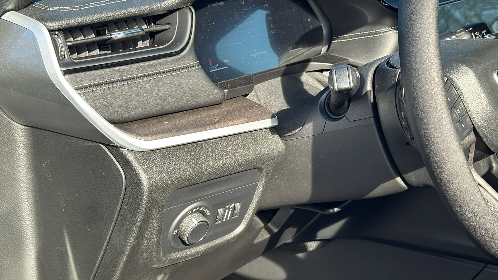 2026 Jeep Grand Cherokee Laredo - Photo 16