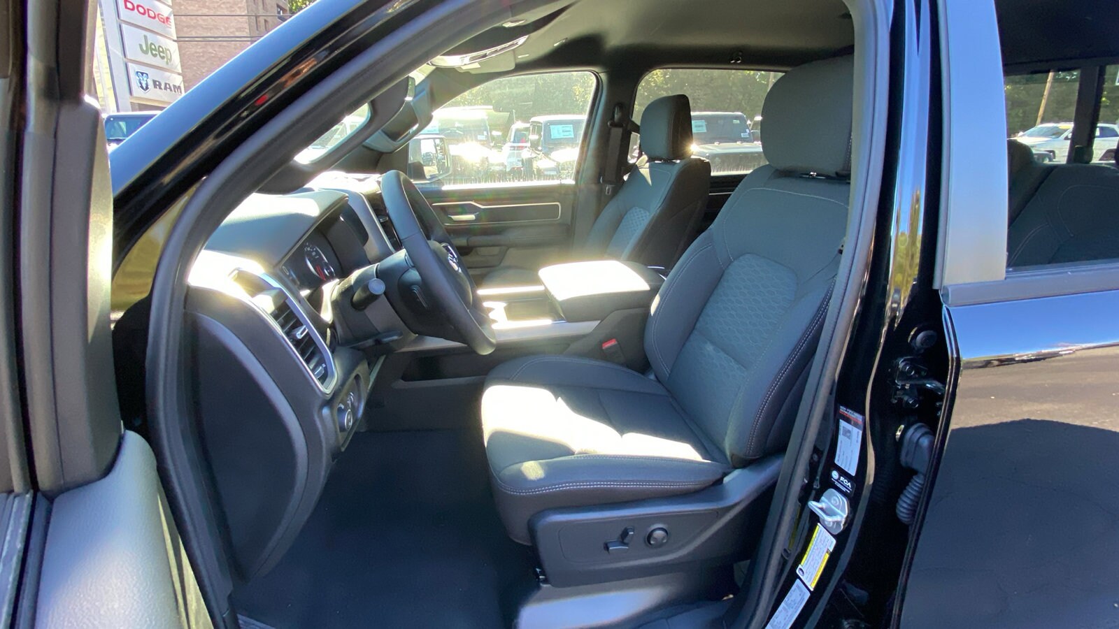 2026 RAM 1500 Big Horn/Lone Star - Photo 18