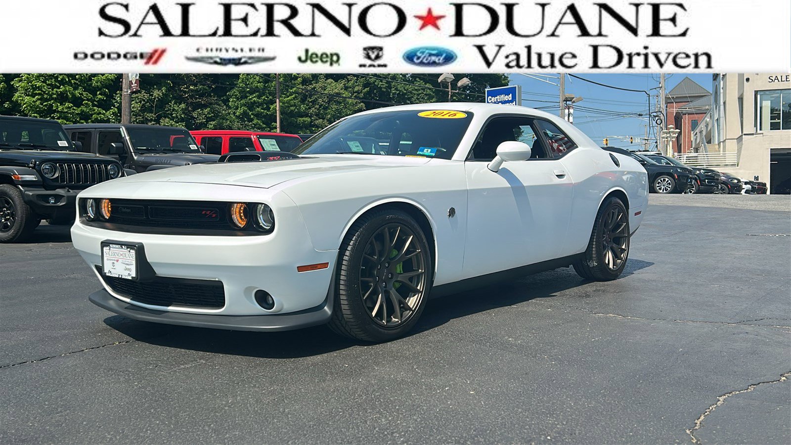 2016 Dodge Challenger 392 Hemi Scat Pack Shaker's photo