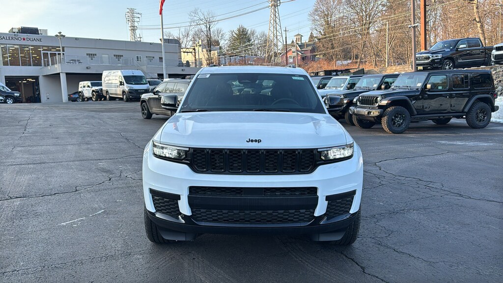 New 2025 Jeep Grand Cherokee L ALTITUDE X 4X4 Sport Utility