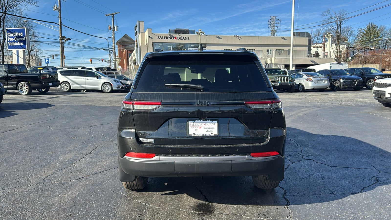 2026 Jeep Grand Cherokee Laredo - Photo 9