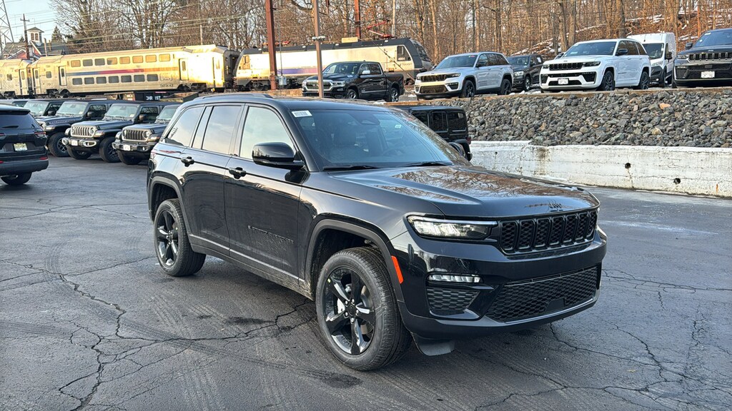 New 2025 Jeep Grand Cherokee LIMITED 4X4 Sport Utility