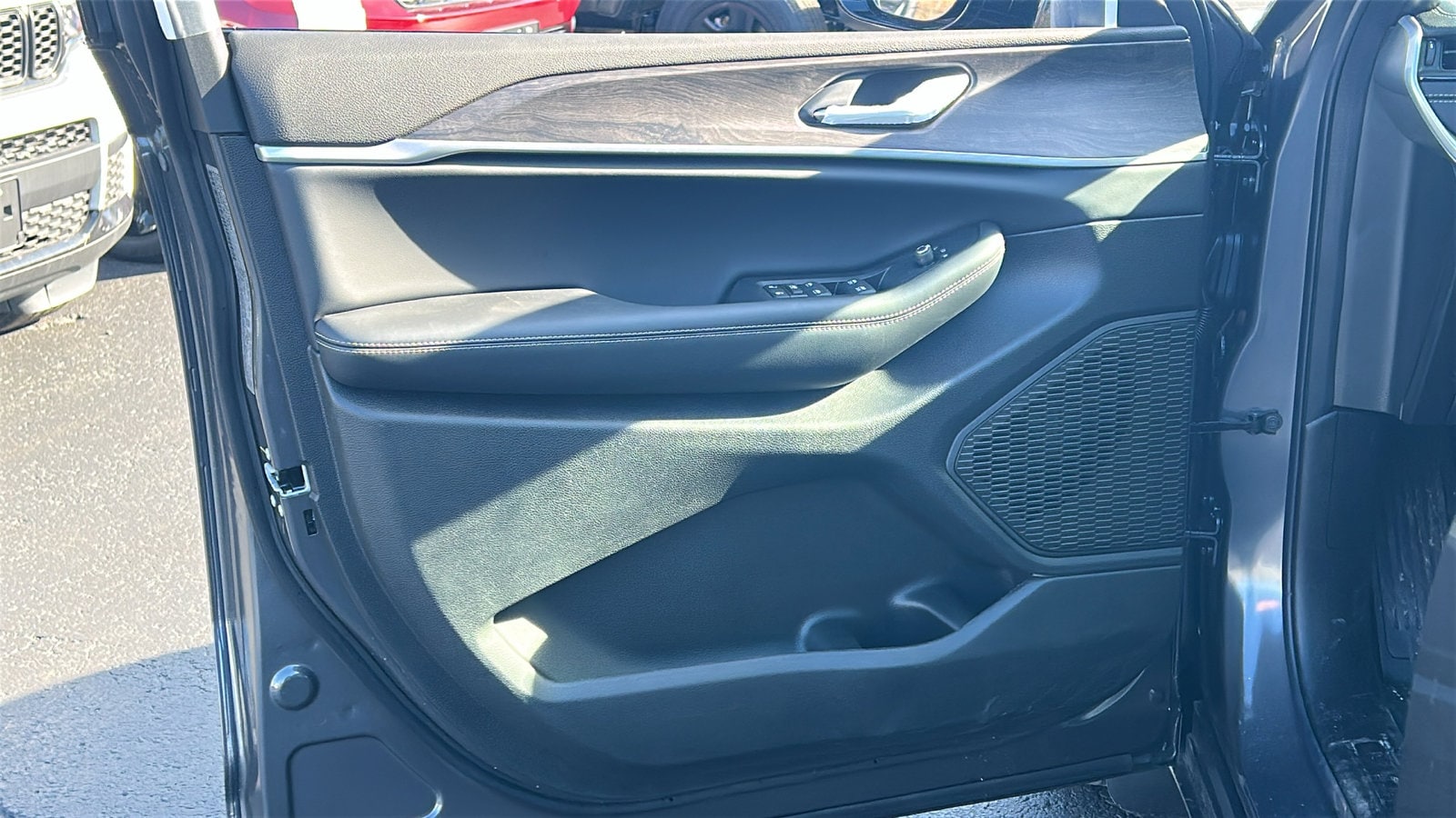 2026 Jeep Grand Cherokee Laredo - Photo 15