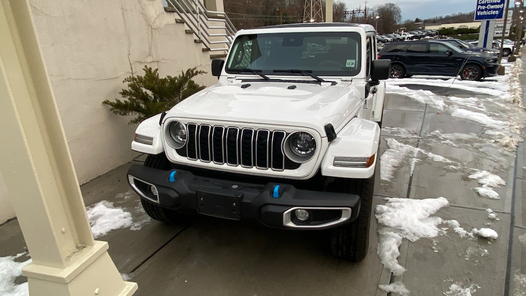 Used 2024 Jeep Wrangler 4xe Sahara SUV
