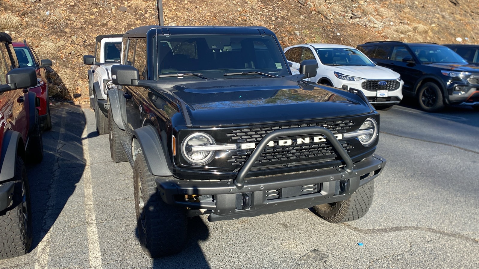 2022 Ford Bronco Wildtrak photo 2