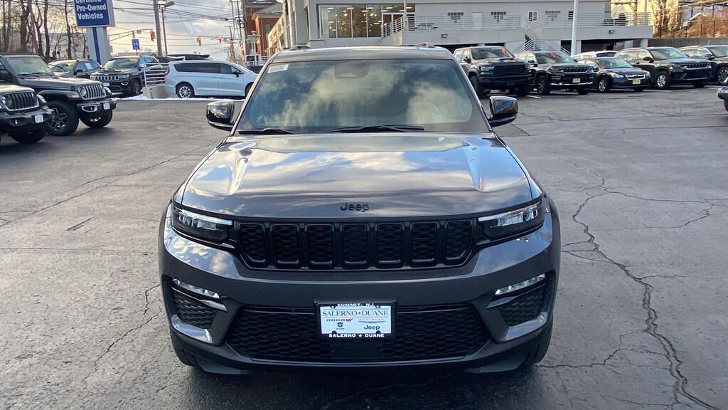 New 2025 Jeep Grand Cherokee LIMITED 4X4 Sport Utility