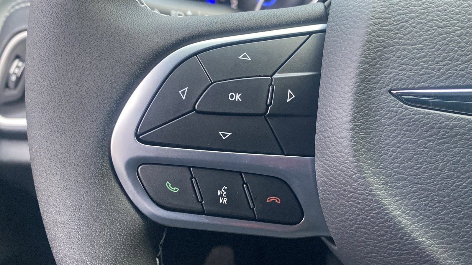 2026 Chrysler Pacifica Select - Photo 11