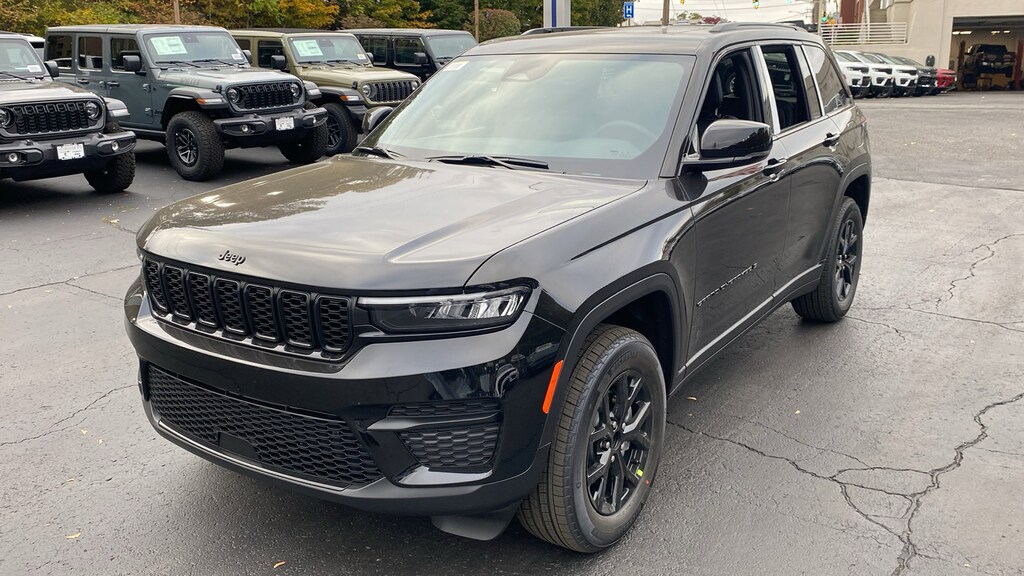 New 2025 Jeep Grand Cherokee ALTITUDE X 4X4 Sport Utility
