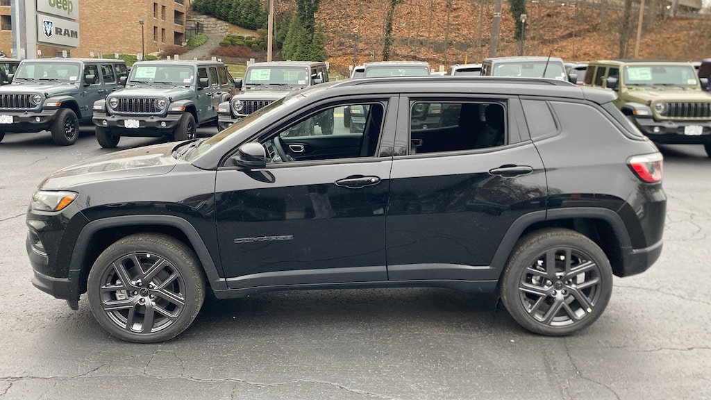 New 2026 Jeep Compass LIMITED ALTITUDE 4X4 Sport Utility