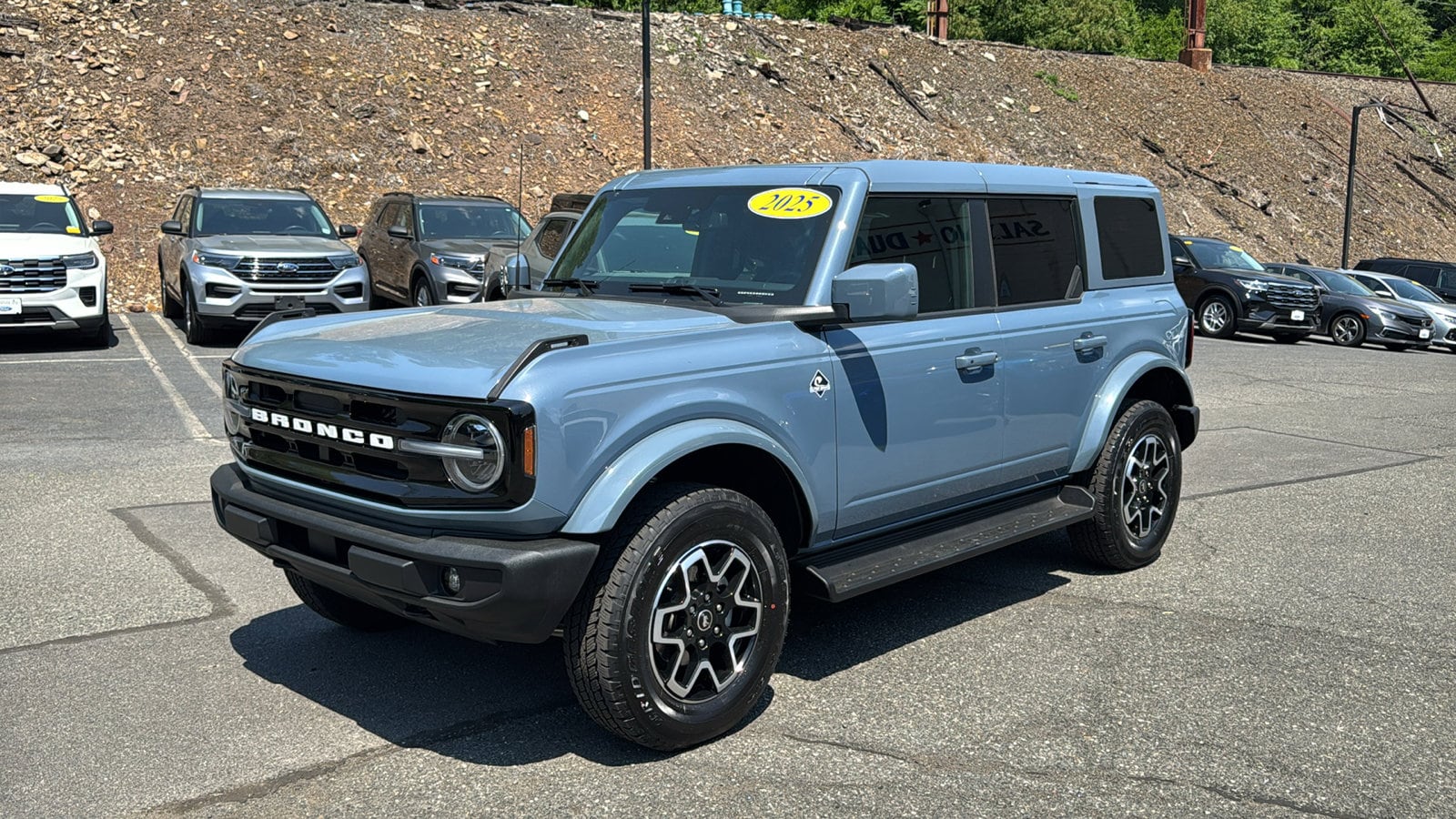 2025 Ford Bronco Outer Banks 4x4's photo
