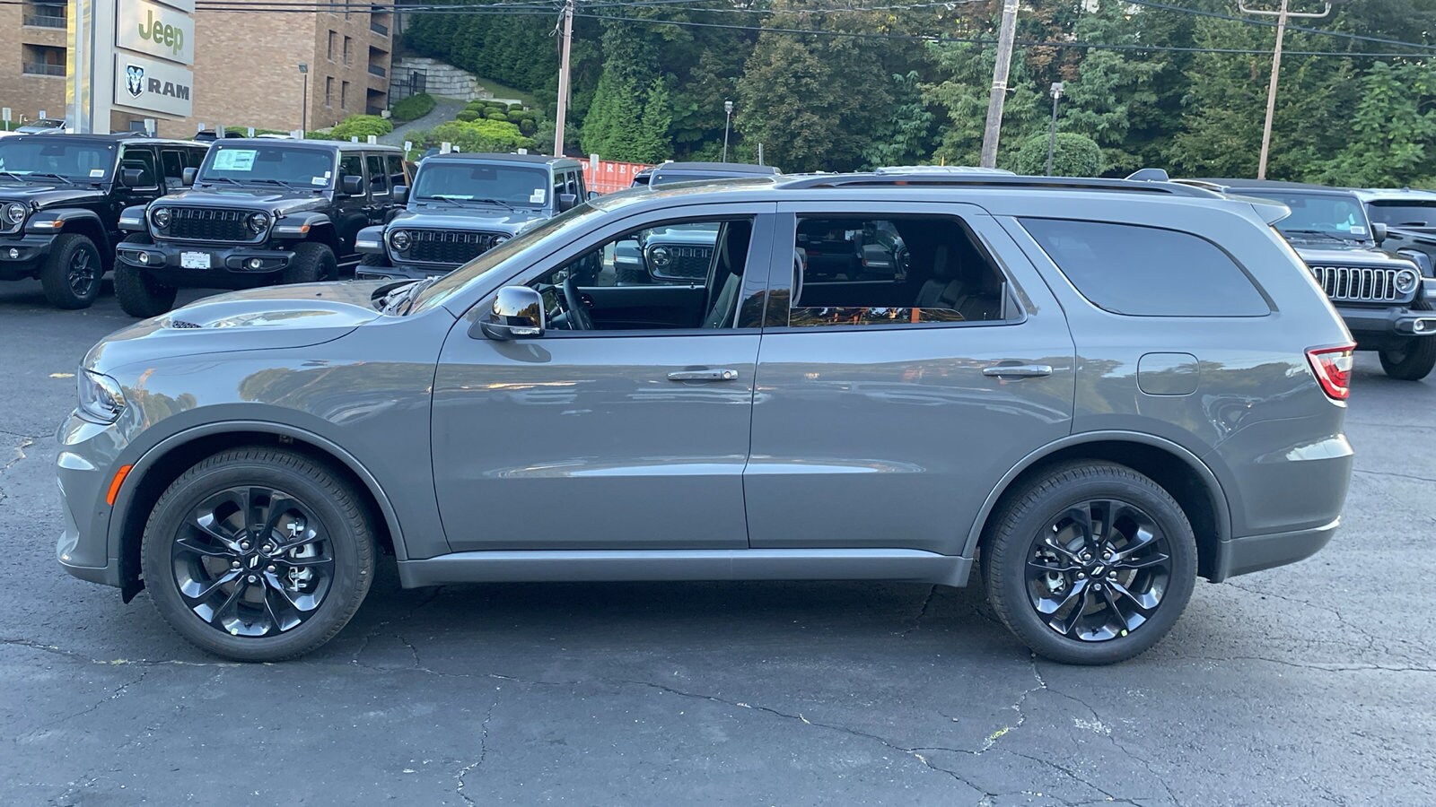 2026 Dodge Durango GT Plus photo 3