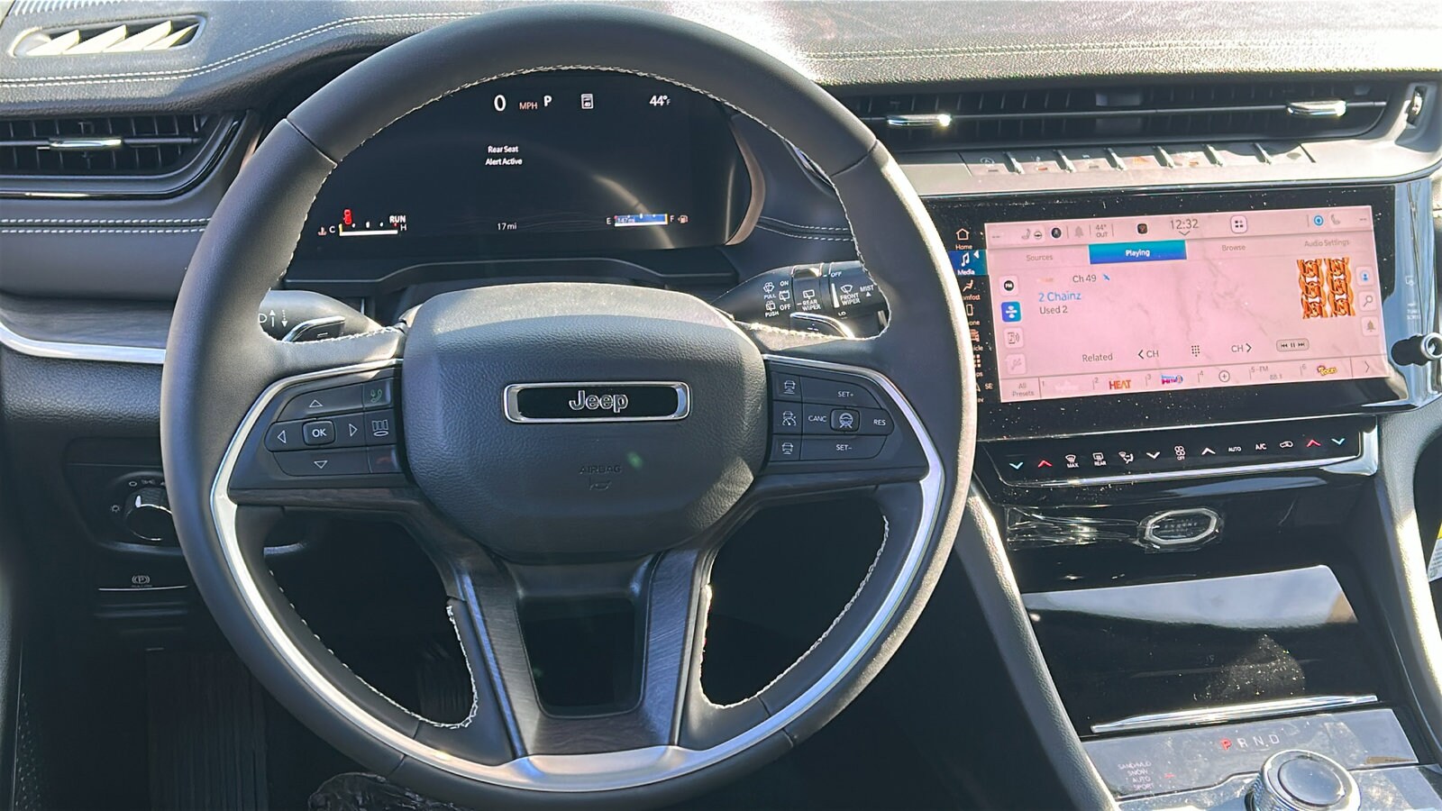 2026 Jeep Grand Cherokee Laredo - Photo 14