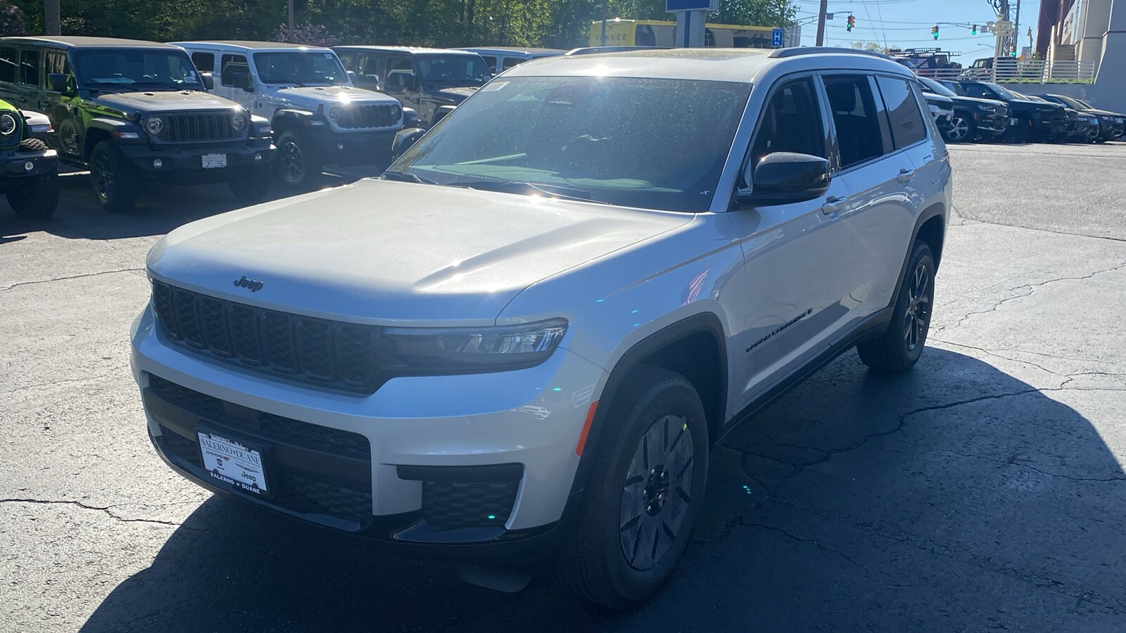 2025 Jeep Grand Cherokee Altitude X photo 3