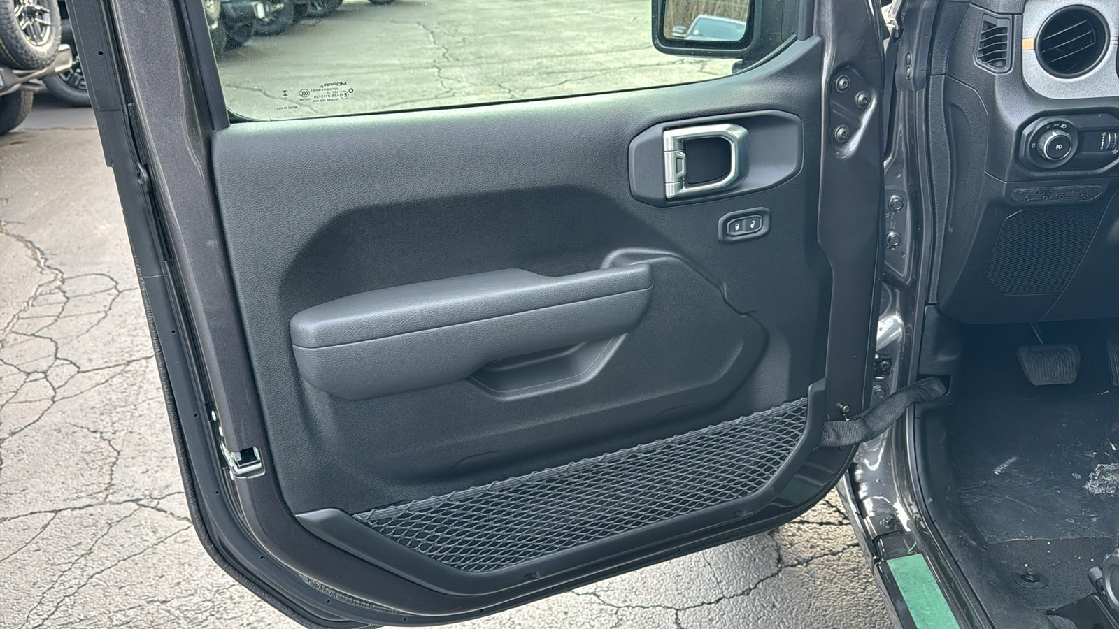 2026 Jeep Wrangler 4-Door Sport - Photo 18