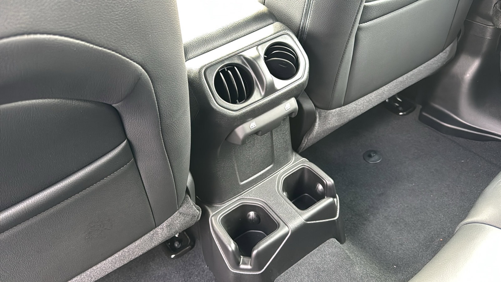 2026 Jeep Wrangler 4-Door Sport - Photo 33