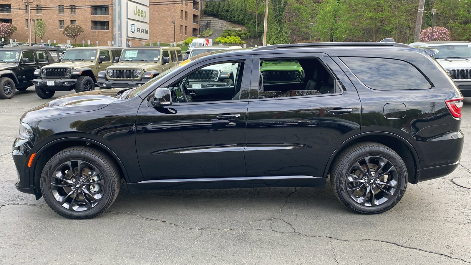 2025 Dodge Durango GT Plus photo 4