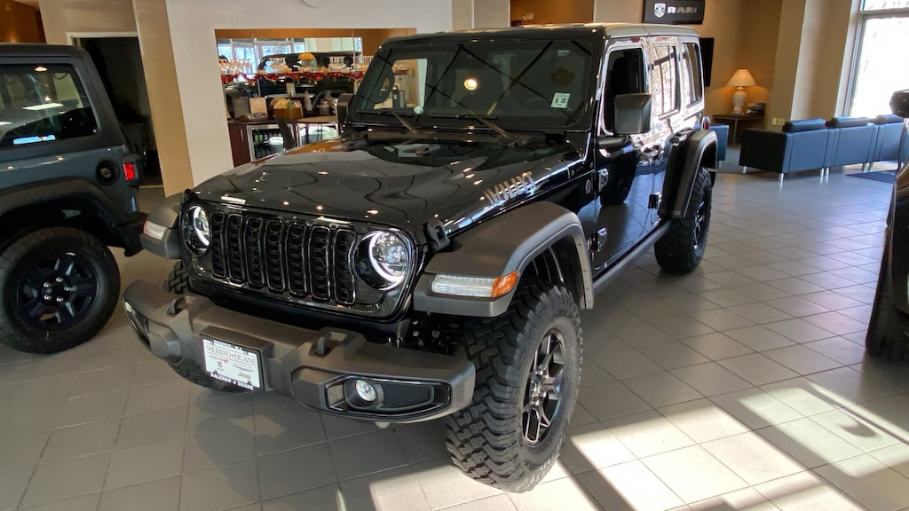 Used 2025 Jeep Wrangler Willys SUV