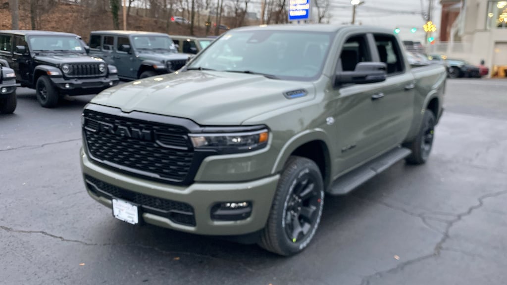 New 2026 Ram 1500 BIG HORN CREW CAB 4X4 5'7 BOX Pickup