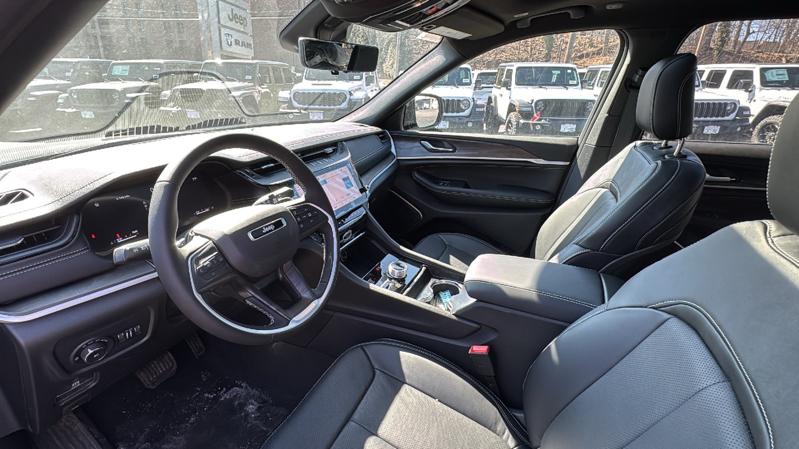 2026 Jeep Grand Cherokee Limited Reserve - Photo 12