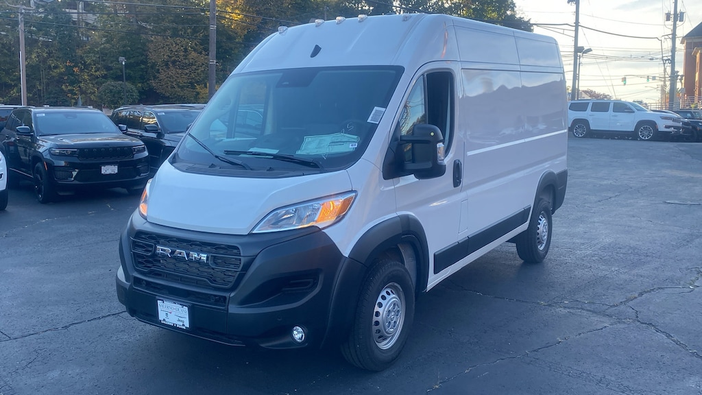 New 2025 Ram ProMaster PROMASTER 1500 TRADESMAN CARGO VAN HIGH ROOF 136' Cargo Van