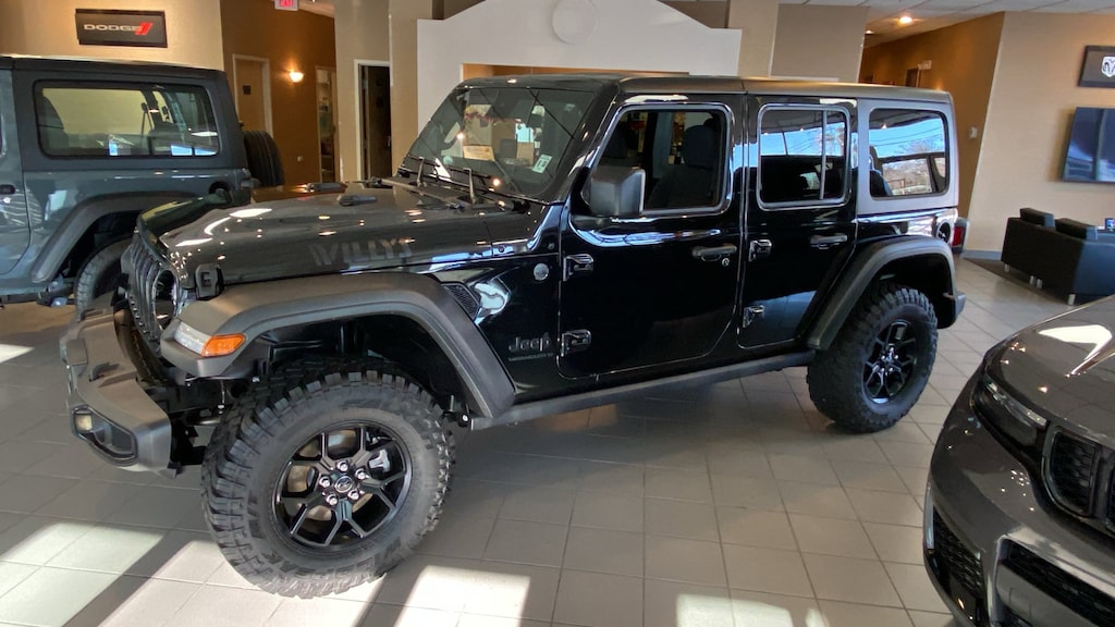 Used 2025 Jeep Wrangler Willys SUV