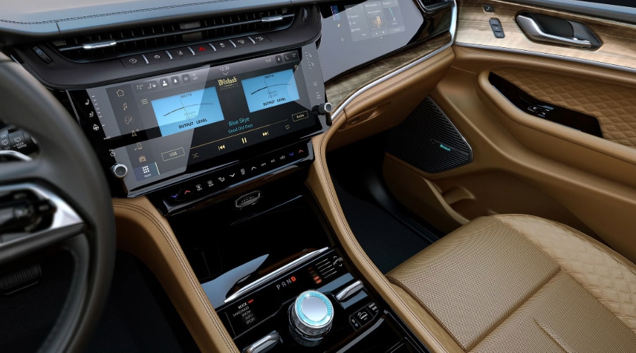 2026 Jeep Grand Cherokee Interior Passenger Seating