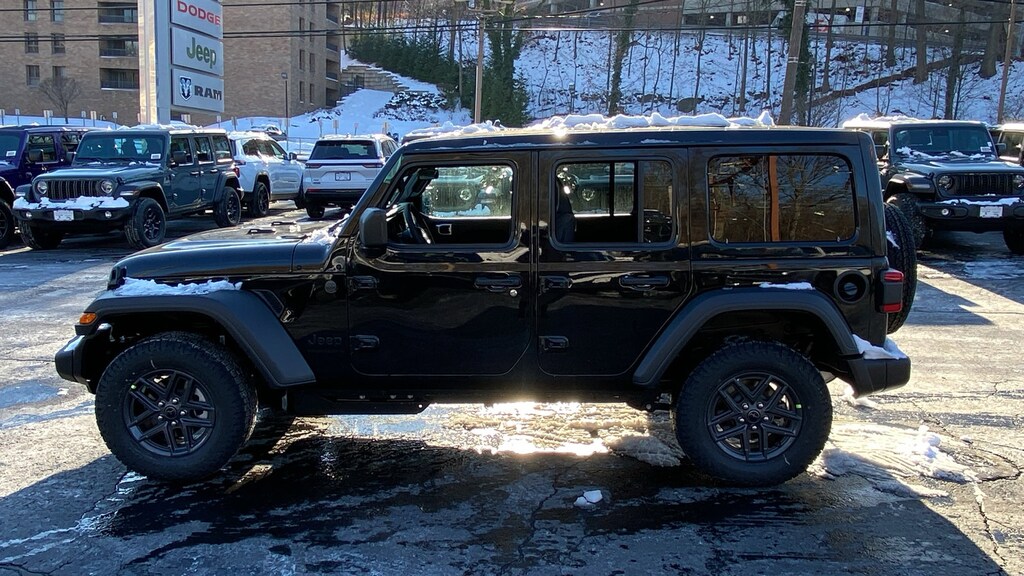 New 2026 Jeep Wrangler 4-DOOR SPORT S Sport Utility