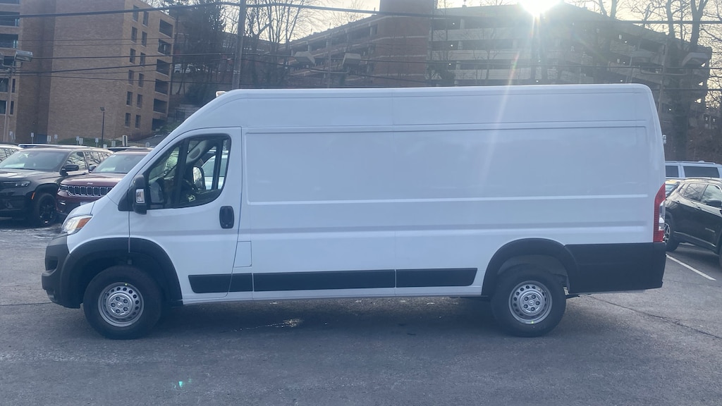 New 2025 Ram ProMaster PROMASTER 3500 TRADESMAN CARGO VAN HIGH ROOF 159' Cargo Van