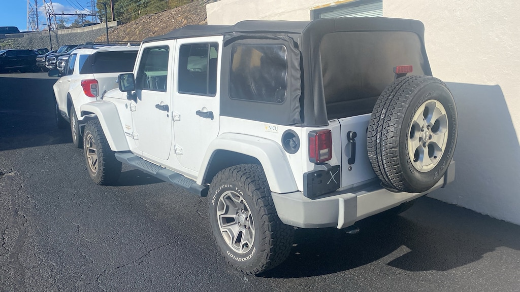 Used 2014 Jeep Wrangler Unlimited Sahara SUV