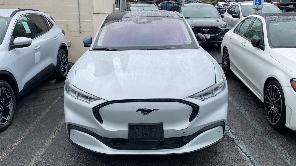 Used 2021 Ford Mustang Mach-E Premium SUV