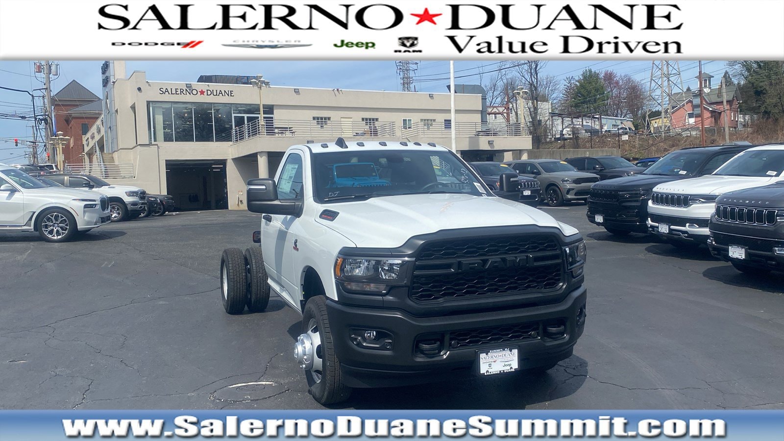 2024 Ram 3500 Chassis Cab 3500 TRADESMAN CHASSIS REGULAR CAB 4X4 60' CA