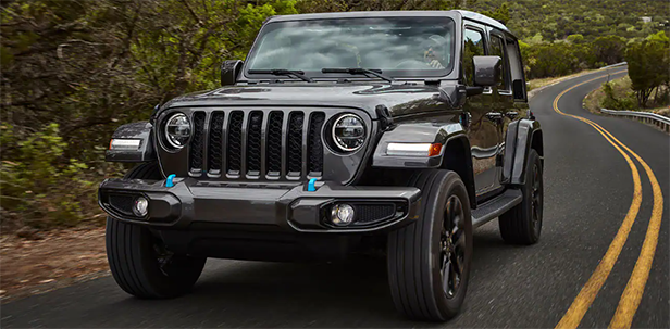 22-wrangler-4xe-blue-towhooks.png