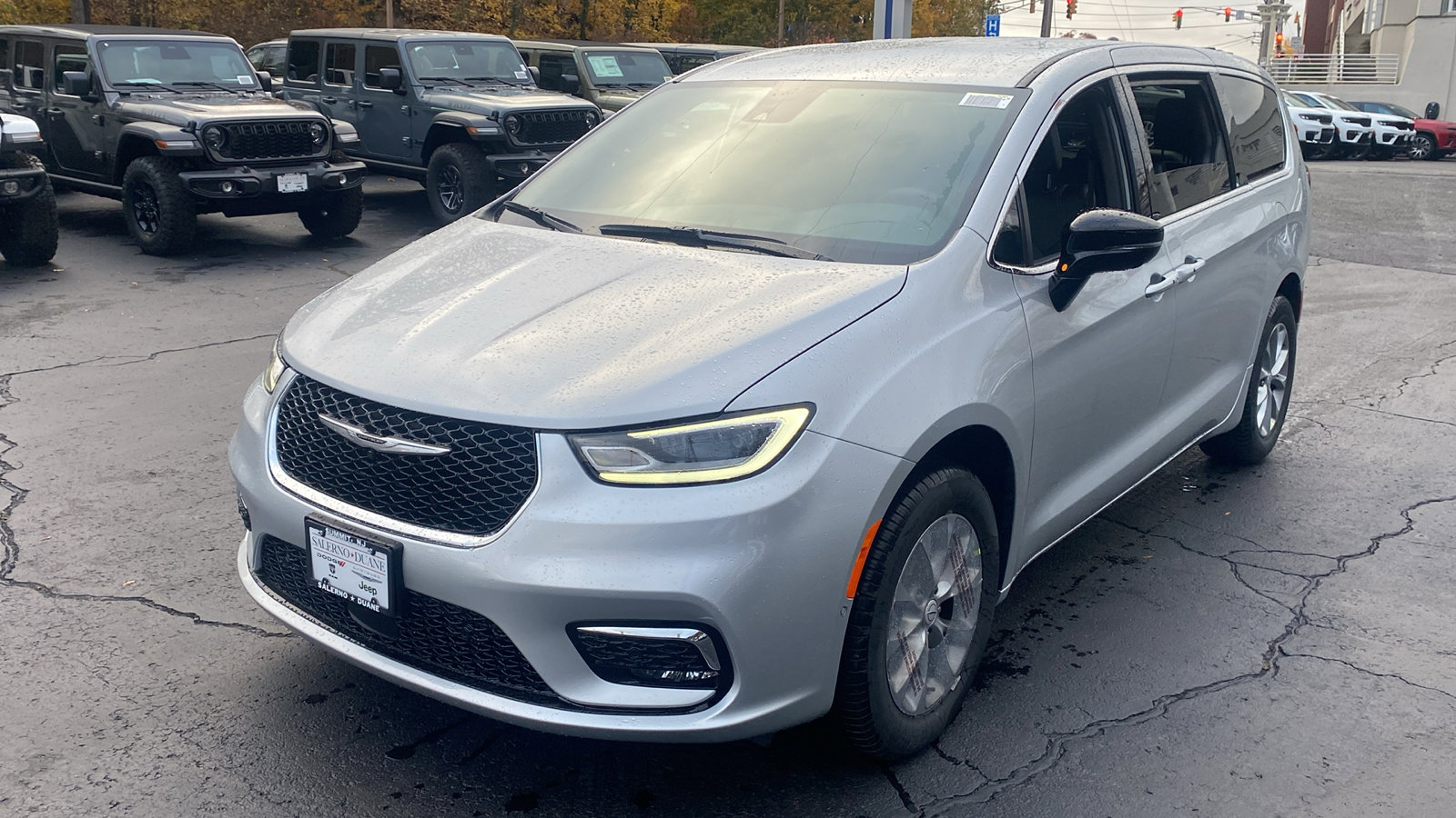 2026 Chrysler Pacifica Select - Photo 3