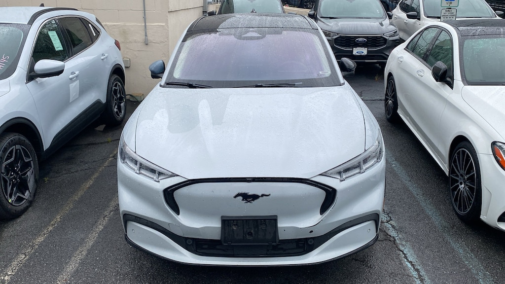 Used 2021 Ford Mustang Mach-E Premium SUV