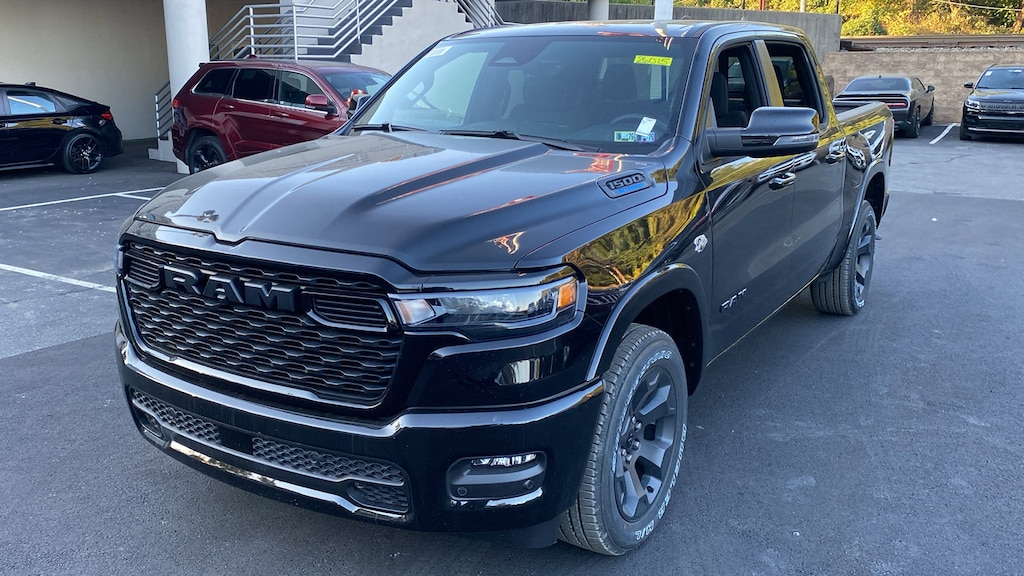 New 2026 Ram 1500 BIG HORN CREW CAB 4X4 5'7 BOX Pickup